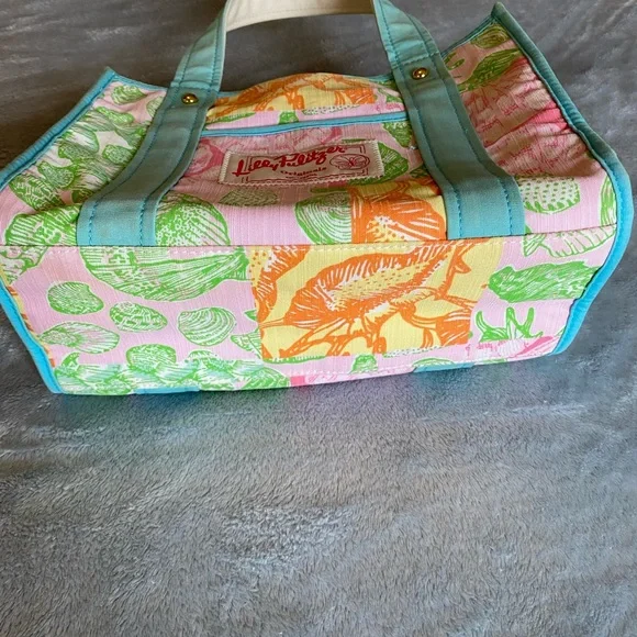Lilly Pulitzer purse - Picture 1 of 10